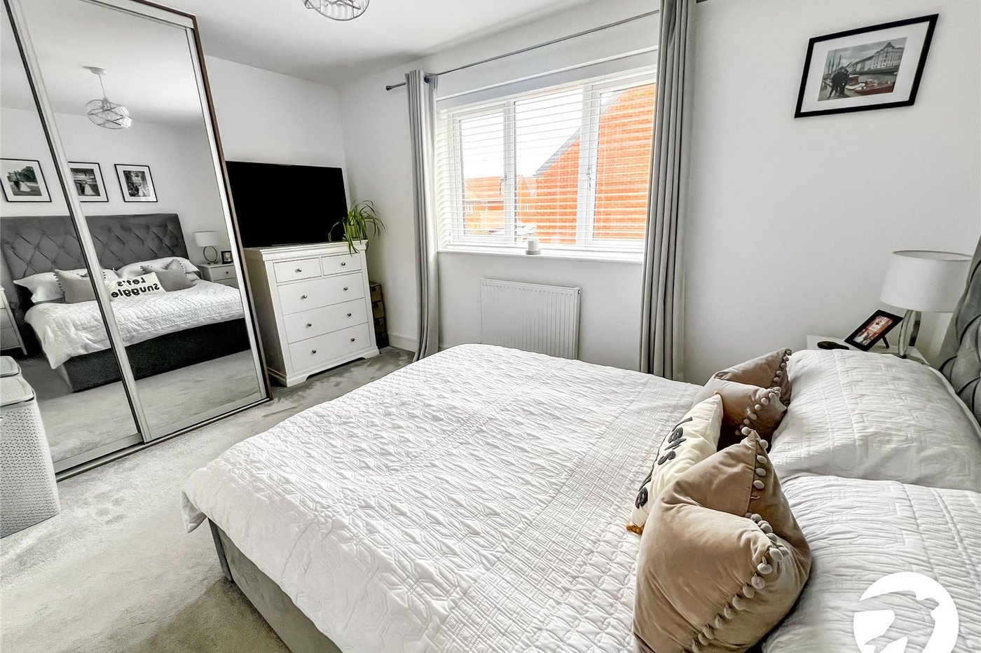 2 bedroom house for sale in Langley | Robinson Michael & Jackson