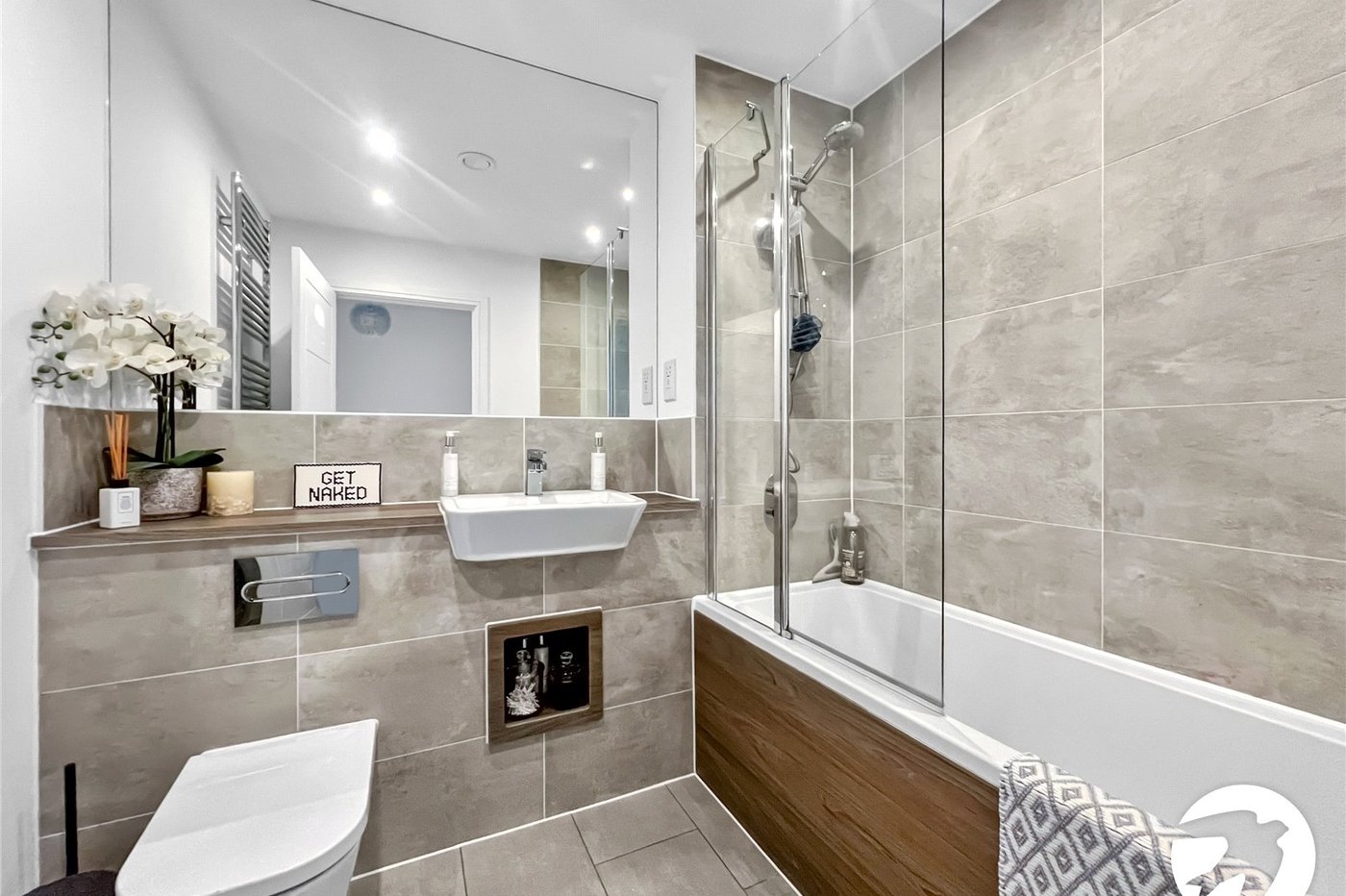 2 bedroom house for sale in Langley | Robinson Michael & Jackson