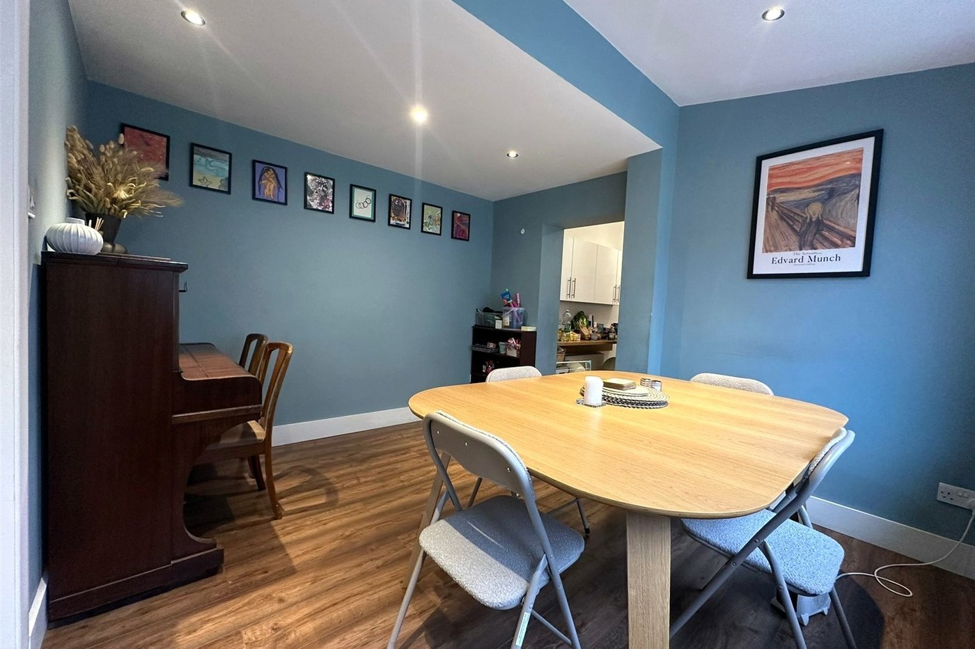 4 bedroom house for sale in Gravesend | Robinson Michael & Jackson