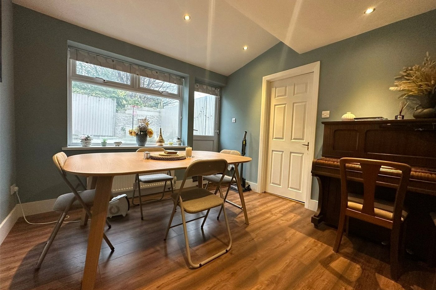 4 bedroom house for sale in Gravesend | Robinson Michael & Jackson