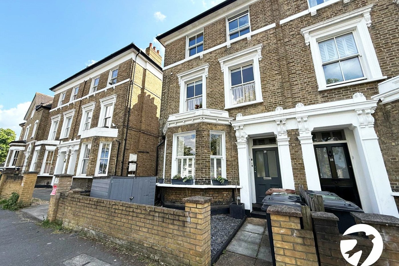 1 bedroom property for sale in London | Robinson Jackson