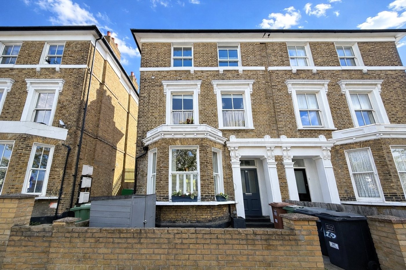 1 bedroom property for sale in London | Robinson Jackson
