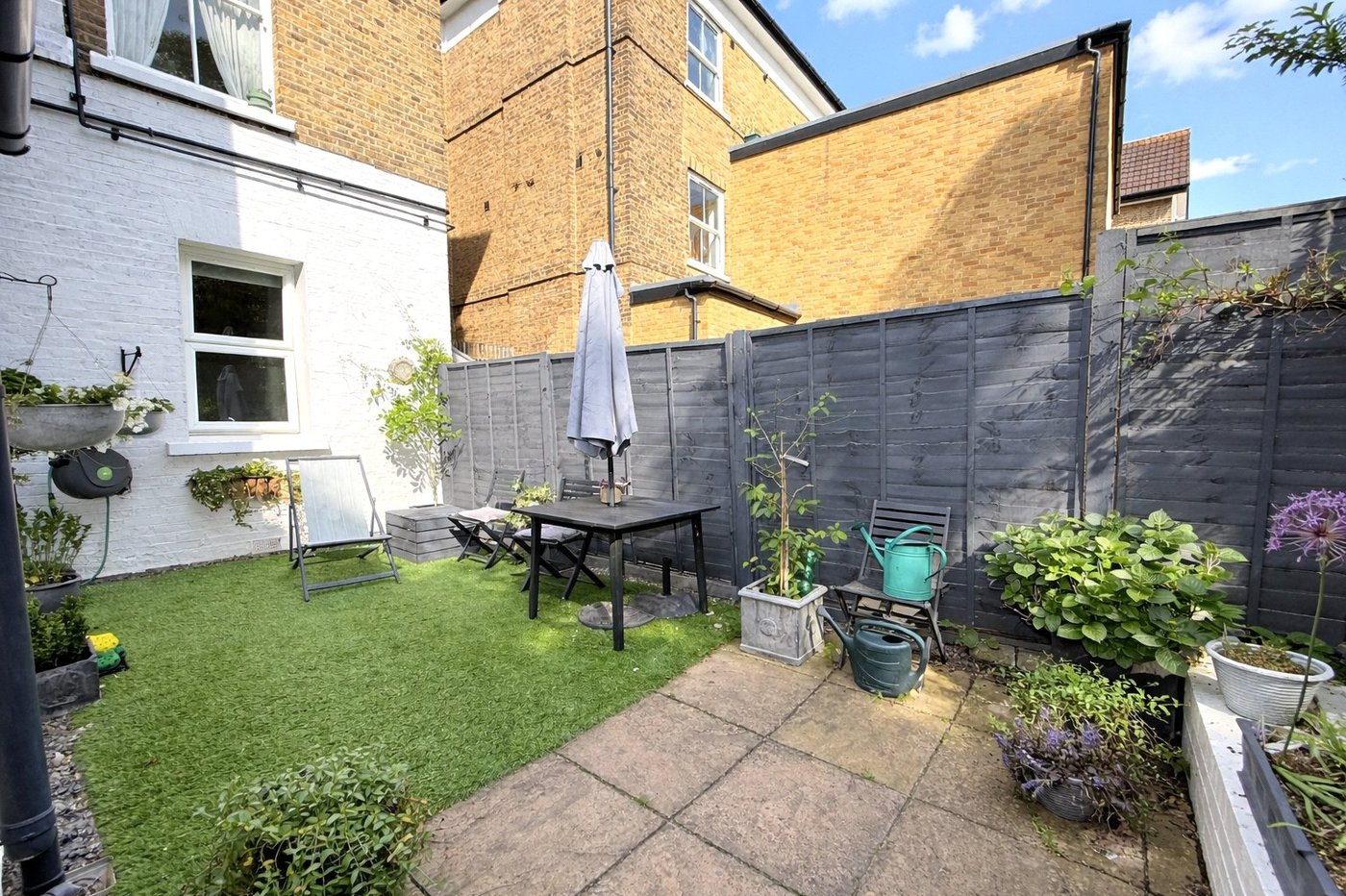 1 bedroom property for sale in London | Robinson Jackson