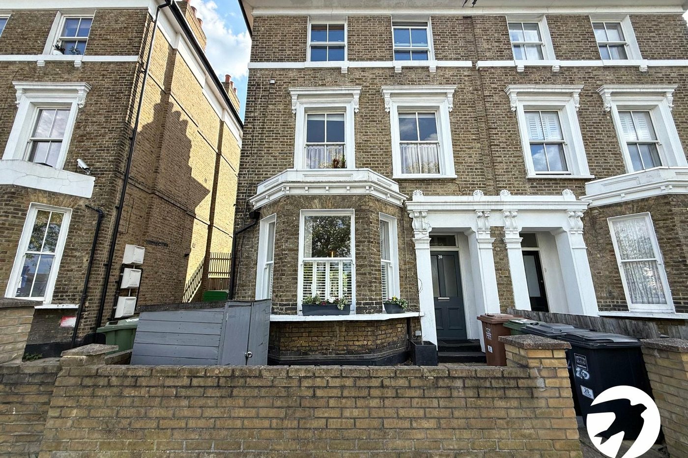 1 bedroom property for sale in London | Robinson Jackson