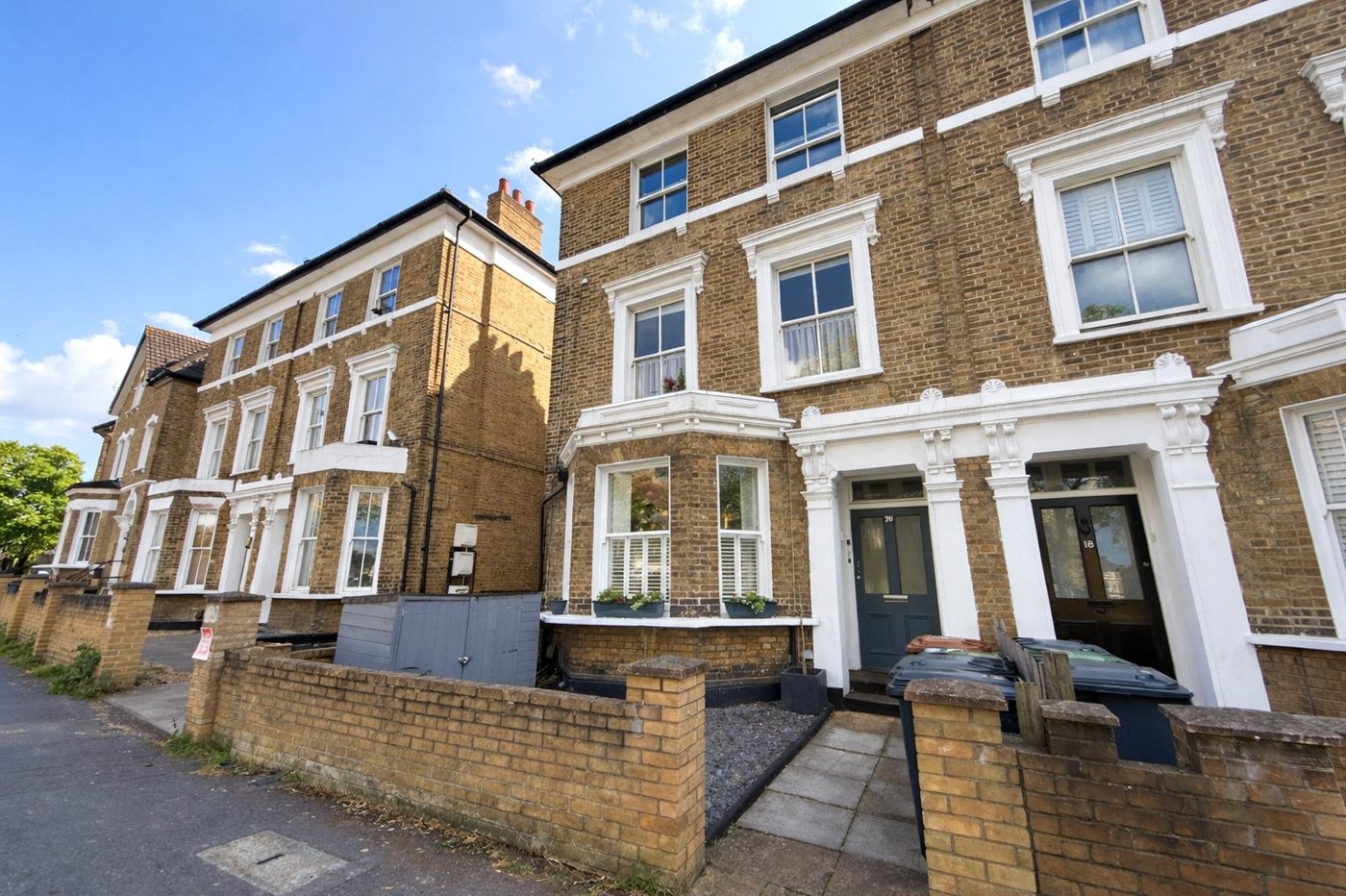 1 bedroom property for sale in London | Robinson Jackson