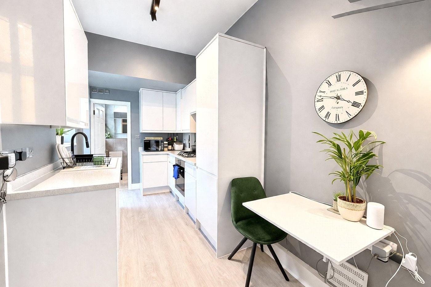 1 bedroom property for sale in London | Robinson Jackson