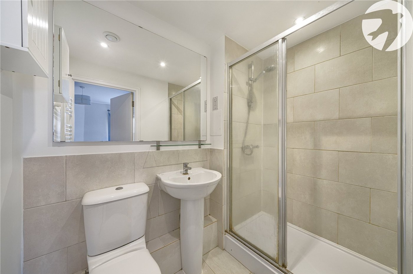 2 bedroom property for sale in Crayford | Robinson Jackson