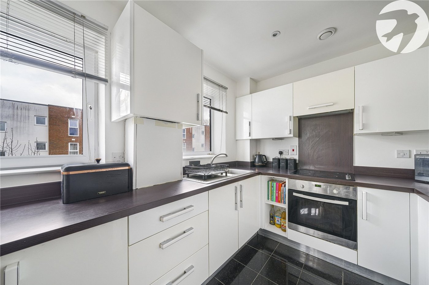 2 bedroom property for sale in Crayford | Robinson Jackson