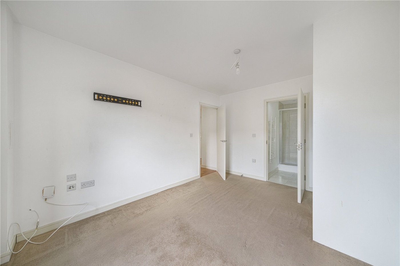 2 bedroom property for sale in Crayford | Robinson Jackson