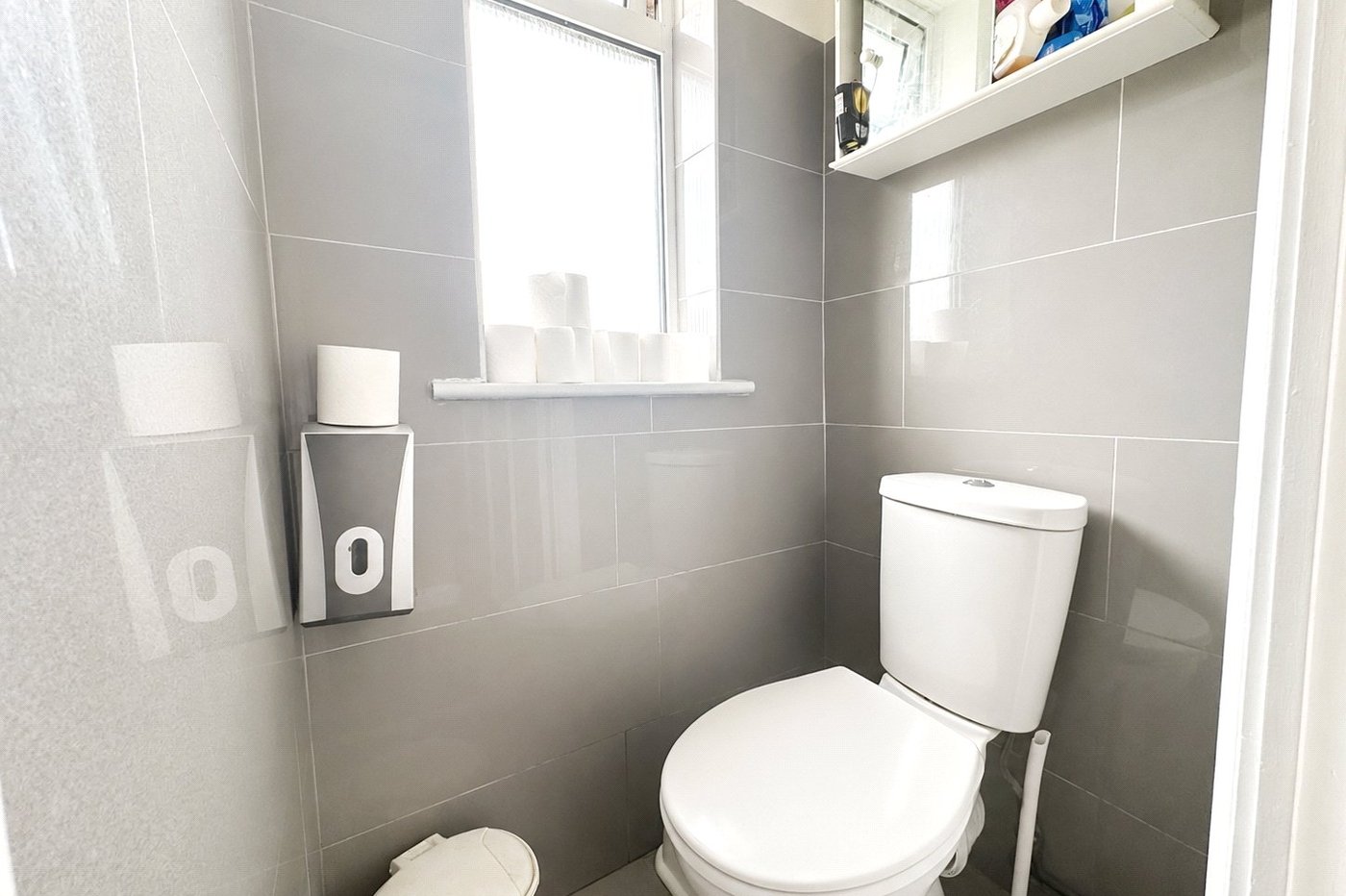 3 bedroom house for sale in London | Robinson Jackson