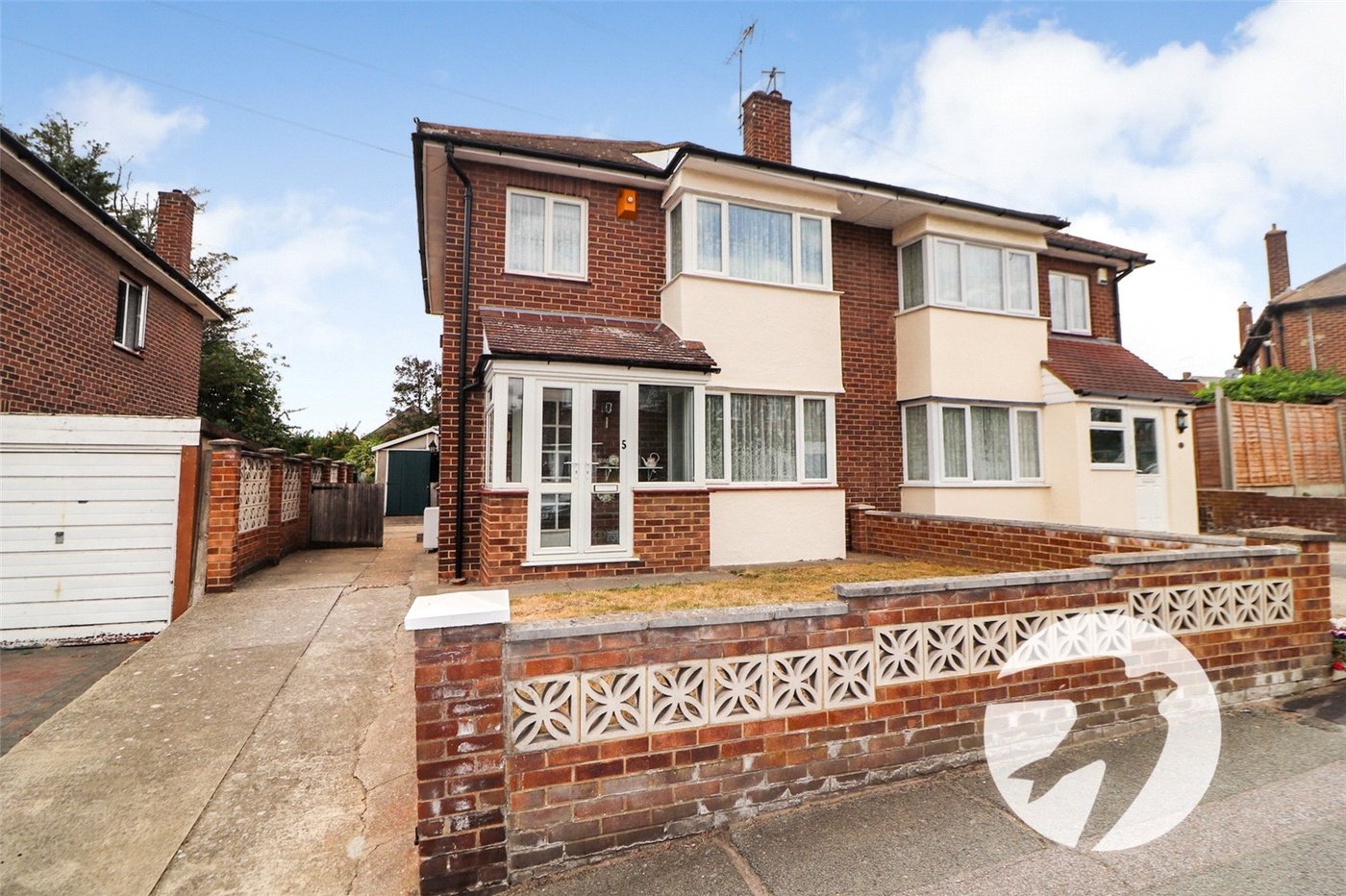 3 bedroom house for sale in Erith | Robinson Jackson