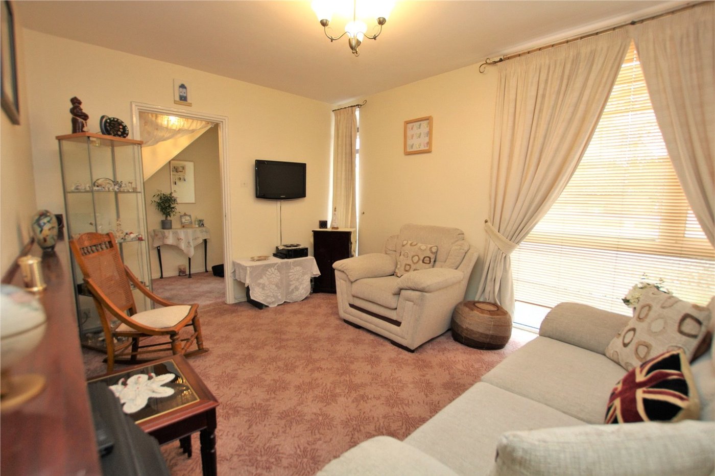2 bedroom house for sale in Mottingham | Robinson Jackson