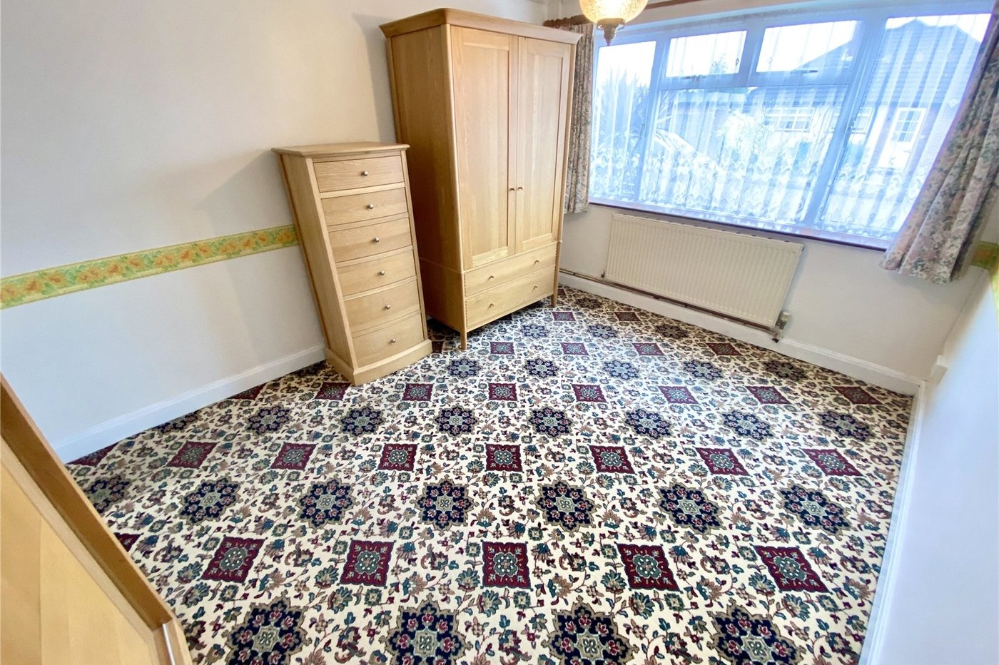 2 bedroom bungalow for sale in Sidcup | Robinson Jackson