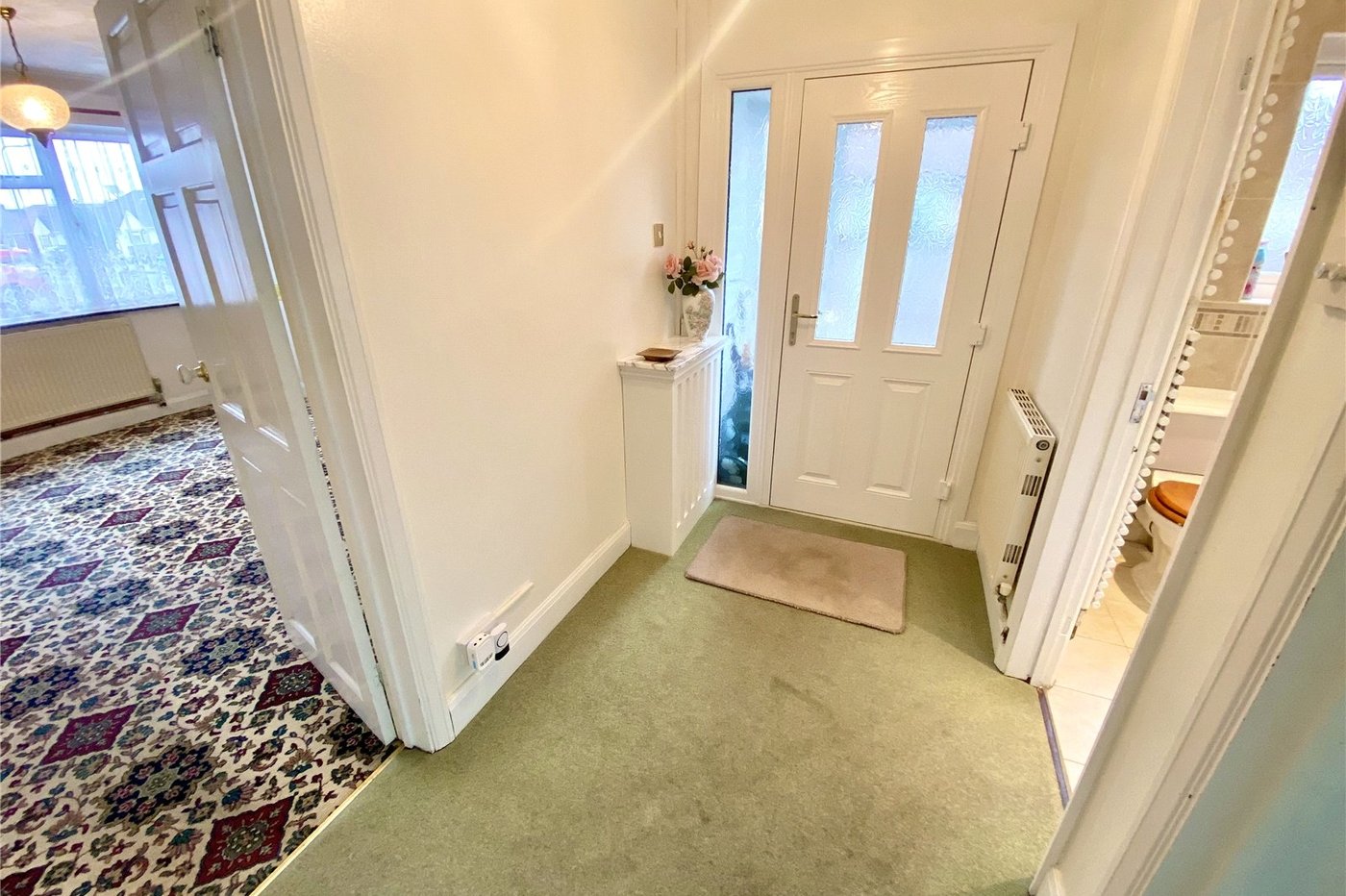 2 bedroom bungalow for sale in Sidcup | Robinson Jackson