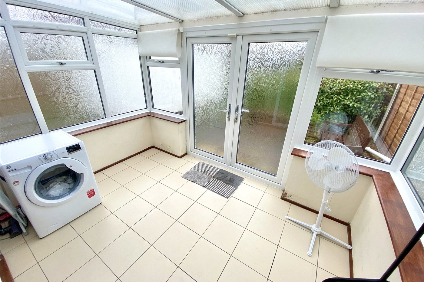 2 bedroom bungalow for sale in Sidcup | Robinson Jackson