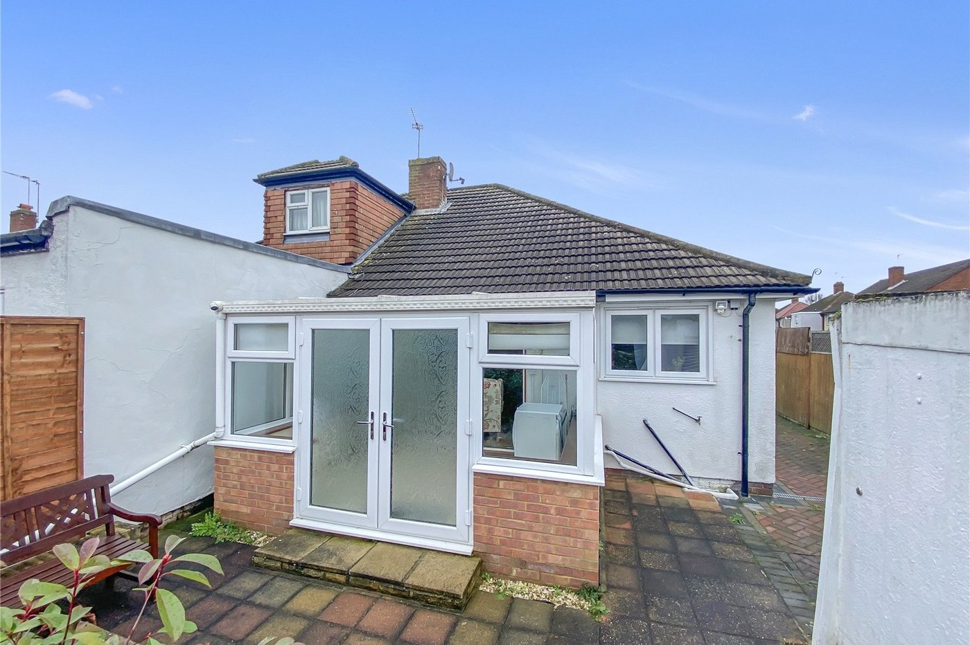 2 bedroom bungalow for sale in Sidcup | Robinson Jackson