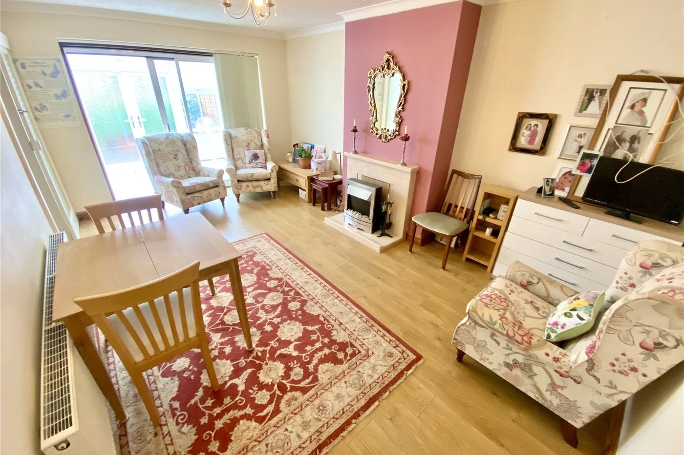 2 bedroom bungalow for sale in Sidcup | Robinson Jackson