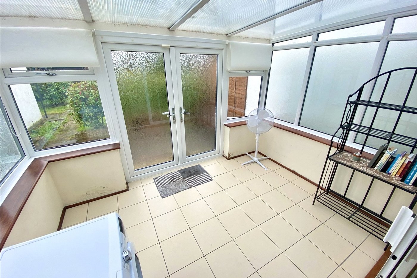 2 bedroom bungalow for sale in Sidcup | Robinson Jackson