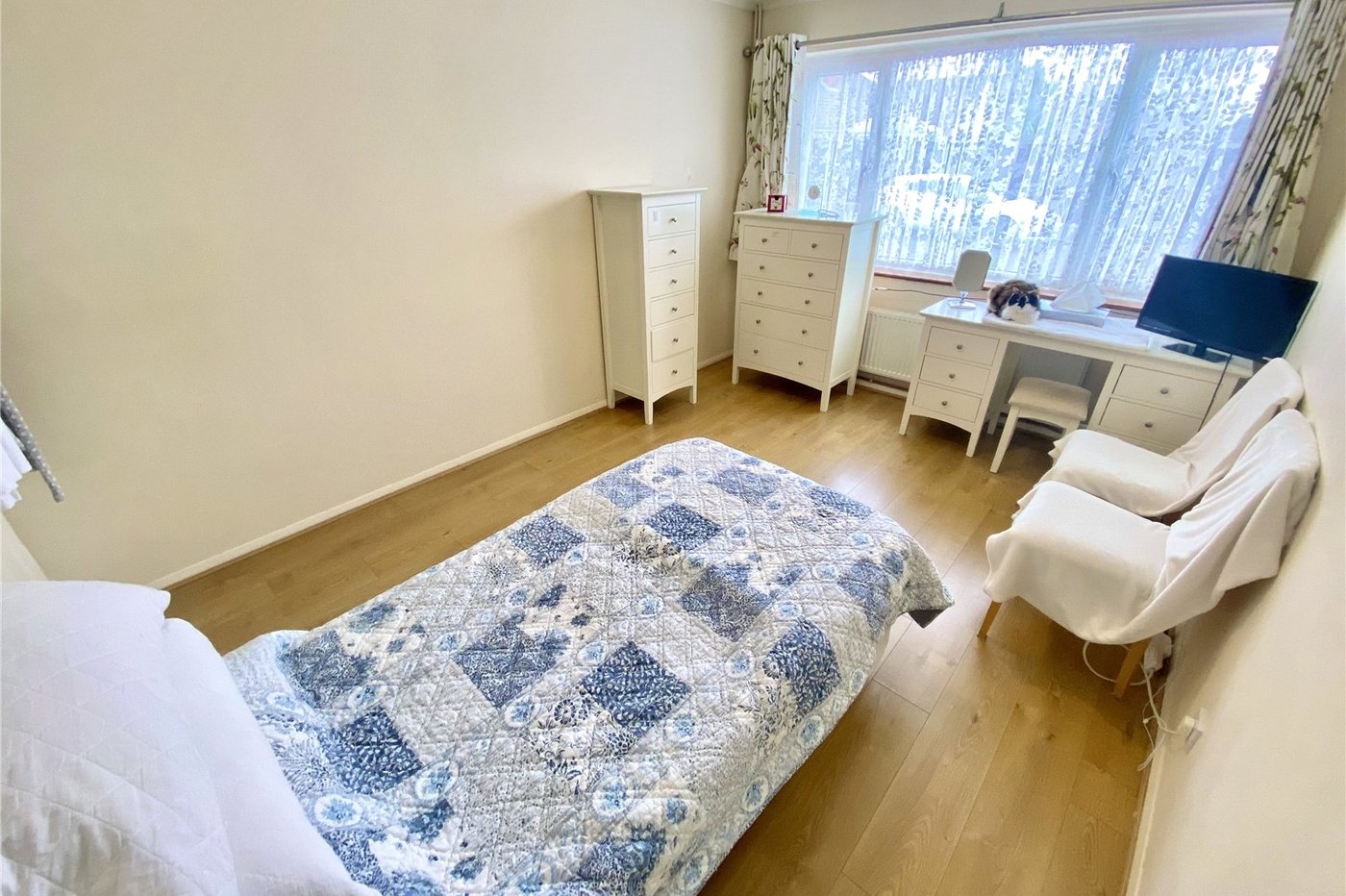 2 bedroom bungalow for sale in Sidcup | Robinson Jackson