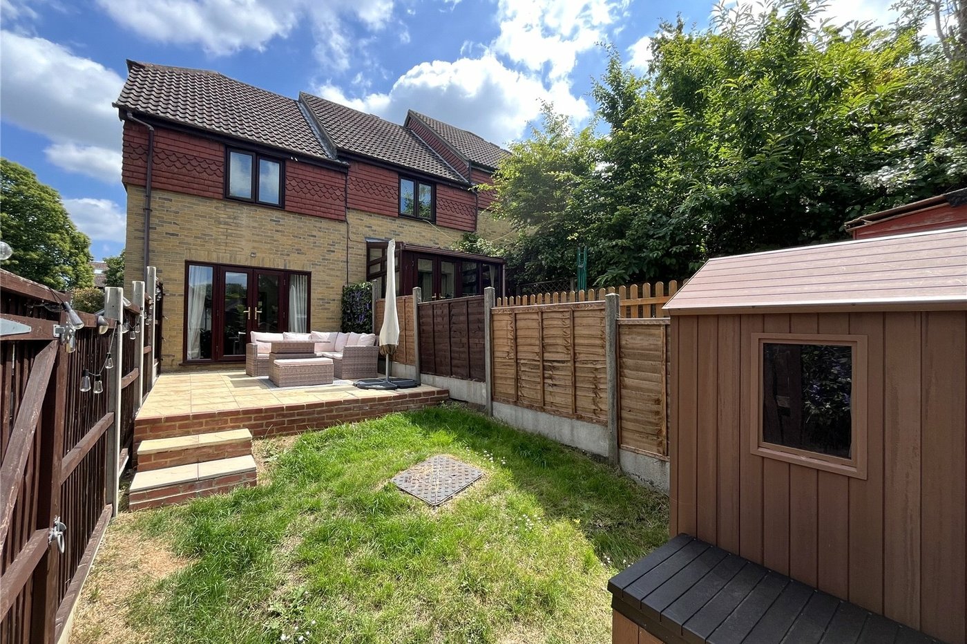 2 bedroom house for sale in Walderslade | Robinson Michael & Jackson