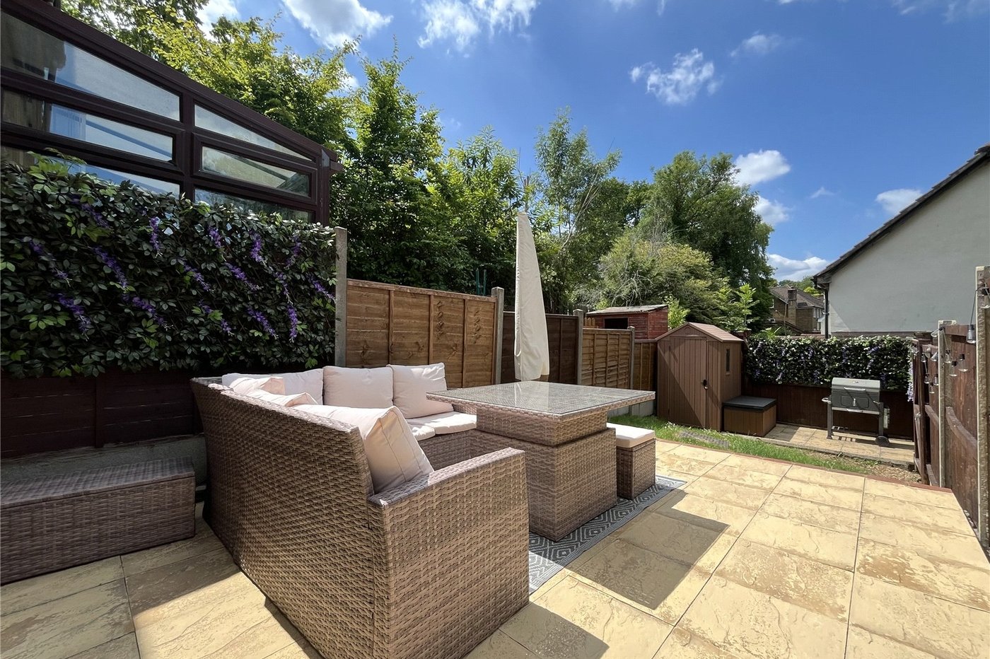 2 bedroom house for sale in Walderslade | Robinson Michael & Jackson