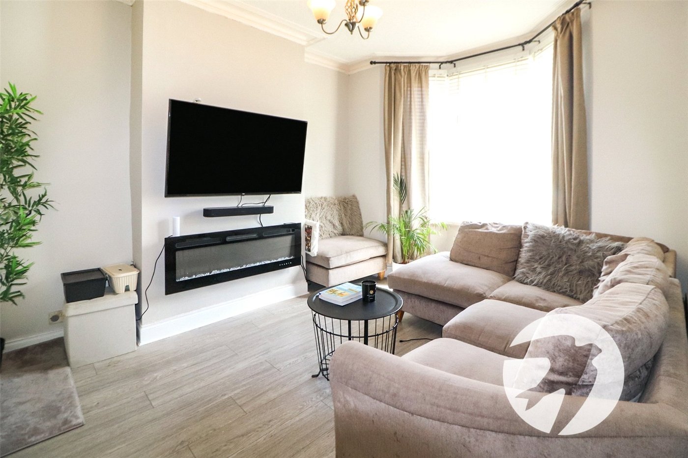 3 bedroom house for sale in Erith | Robinson Jackson