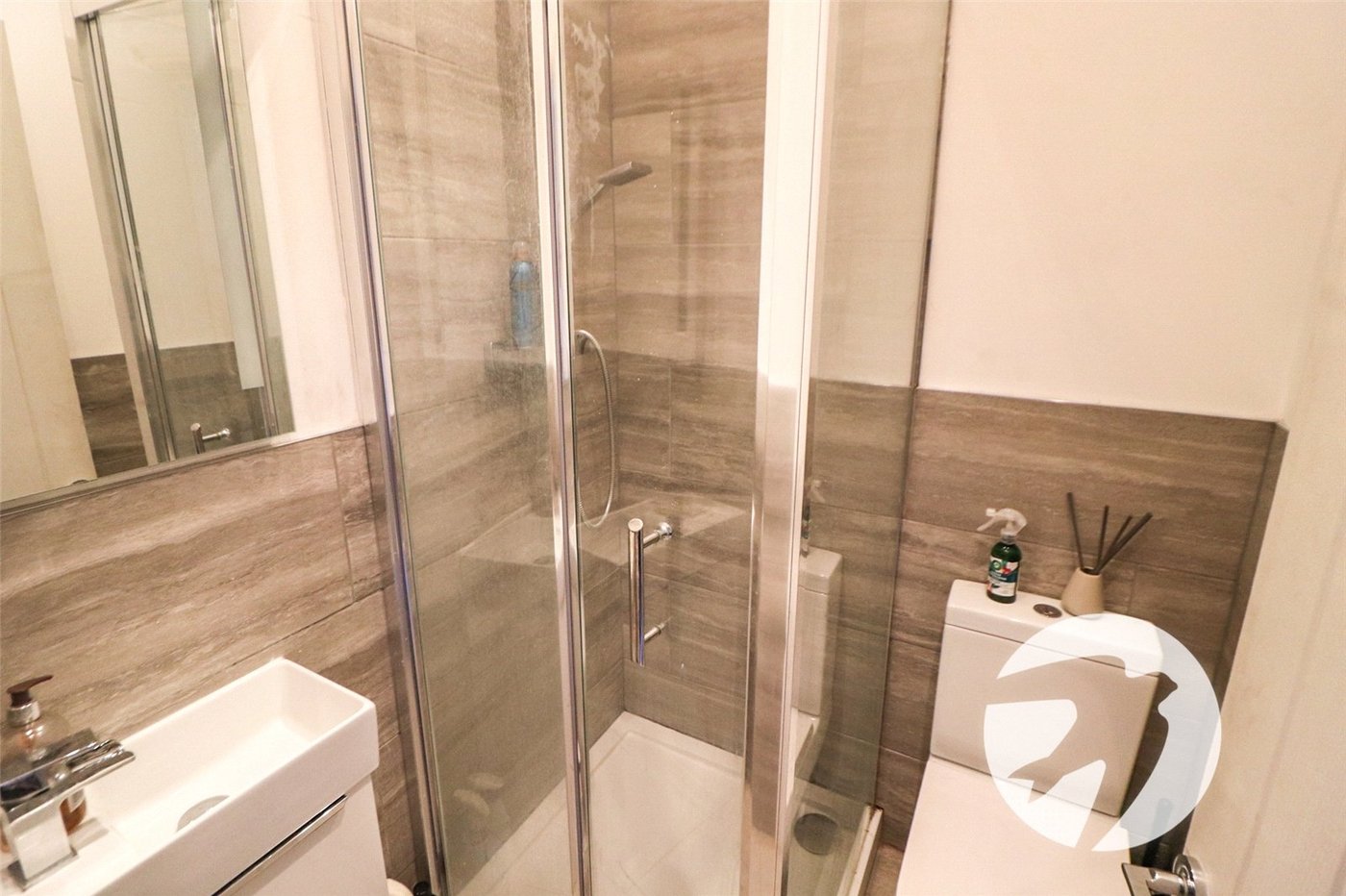 3 bedroom house for sale in Erith | Robinson Jackson