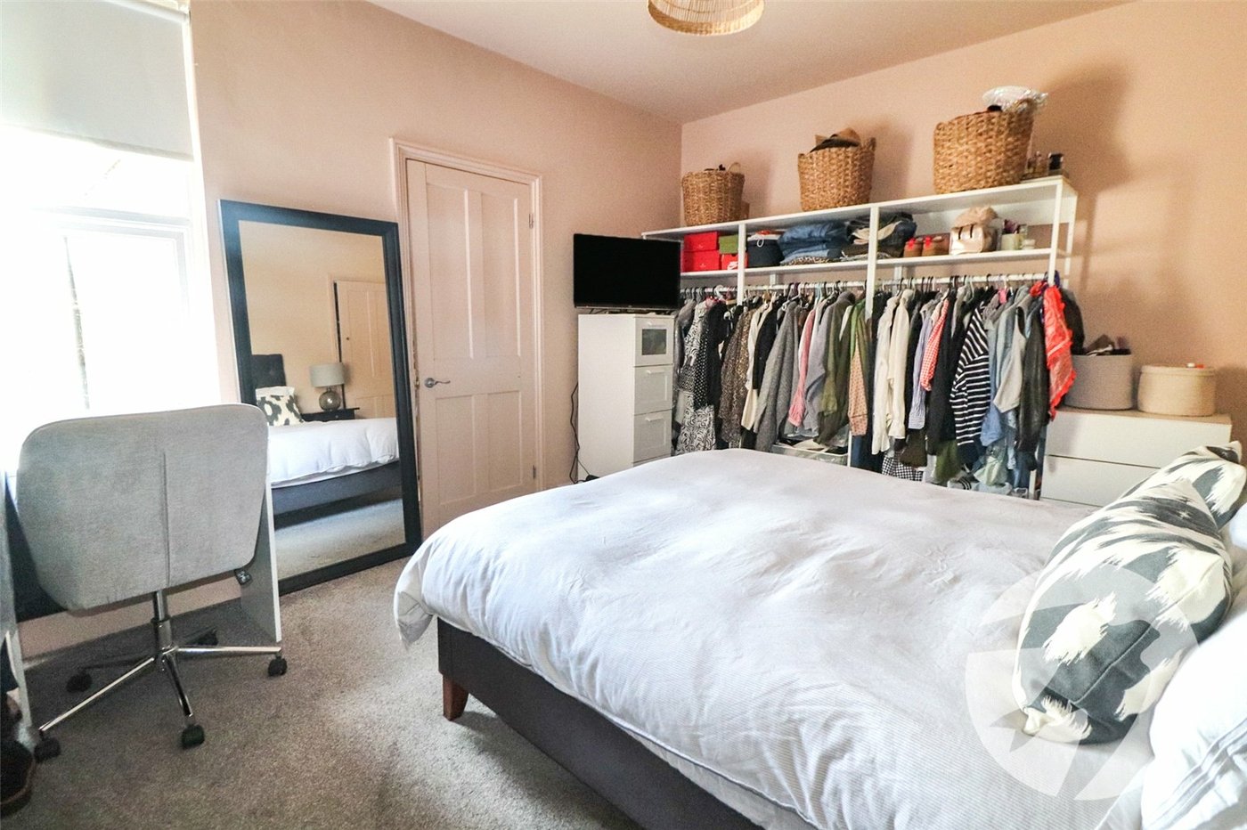 3 bedroom house for sale in Erith | Robinson Jackson