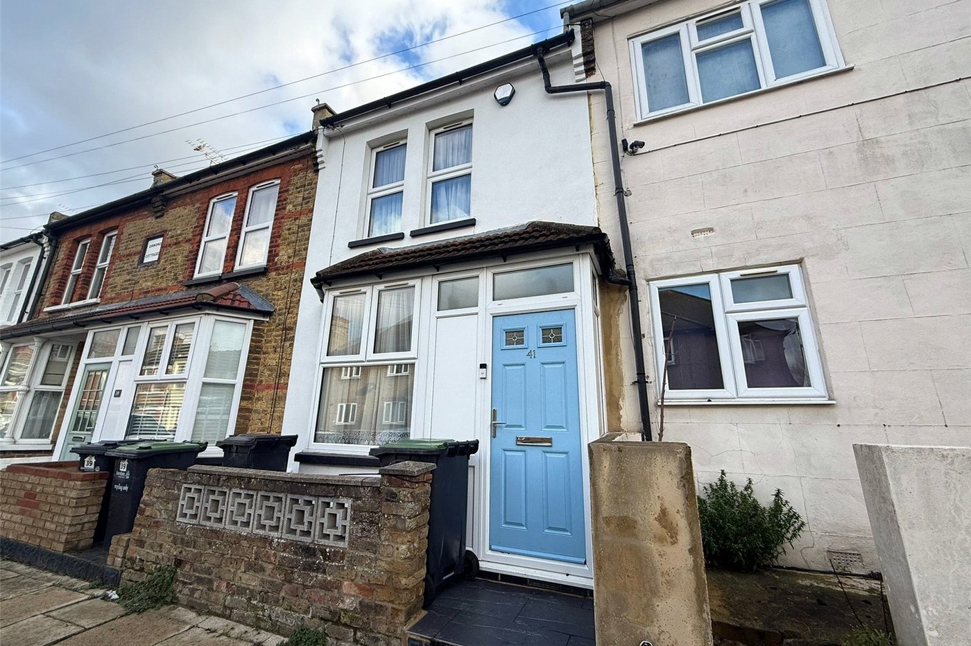 3 bedroom house for sale in Gravesend | Robinson Michael & Jackson