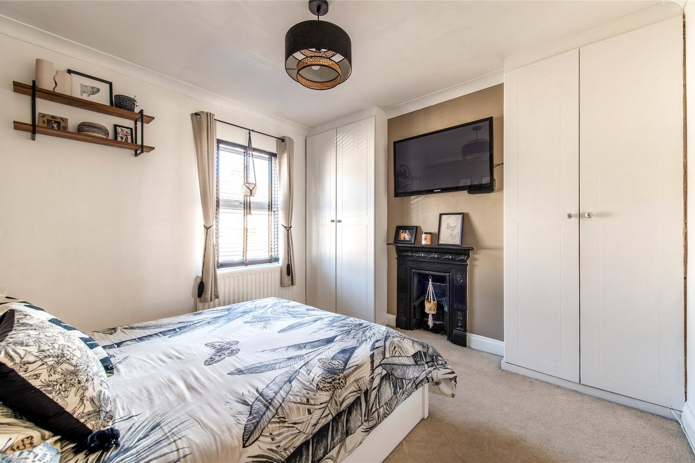 2 bedroom house for sale in Gravesend | Robinson Michael & Jackson