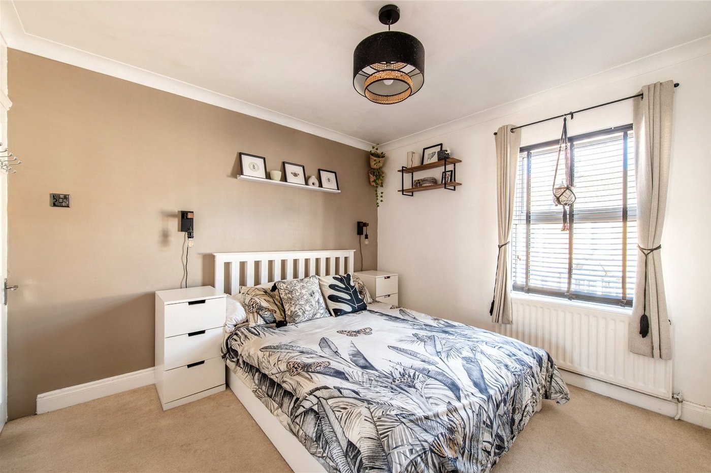 2 bedroom house for sale in Gravesend | Robinson Michael & Jackson