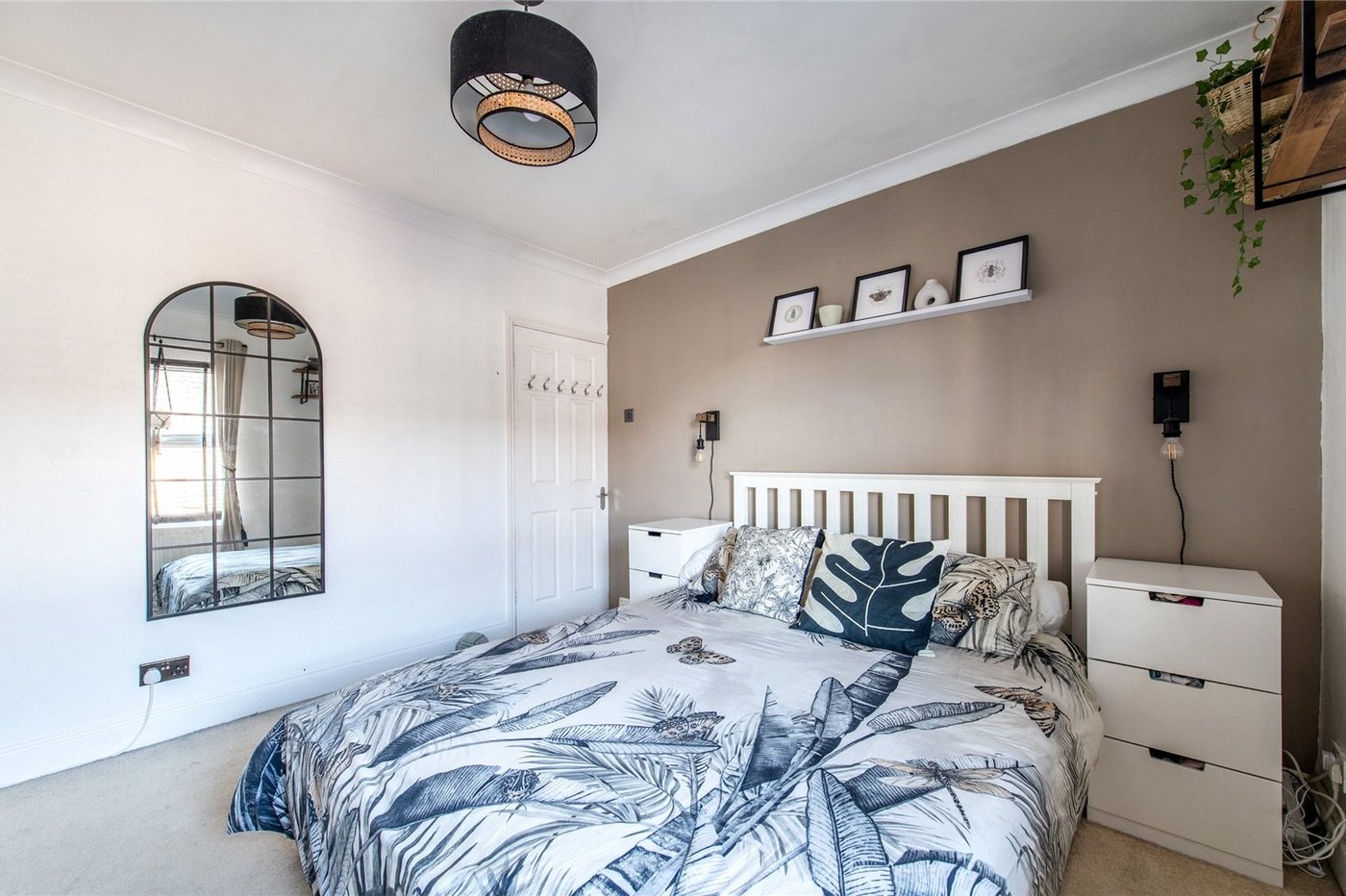 2 bedroom house for sale in Gravesend | Robinson Michael & Jackson