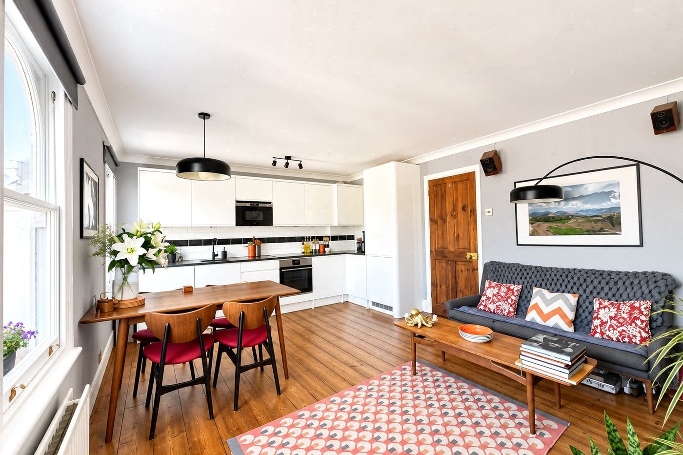 2 bedroom property for sale in London | Robinson Jackson