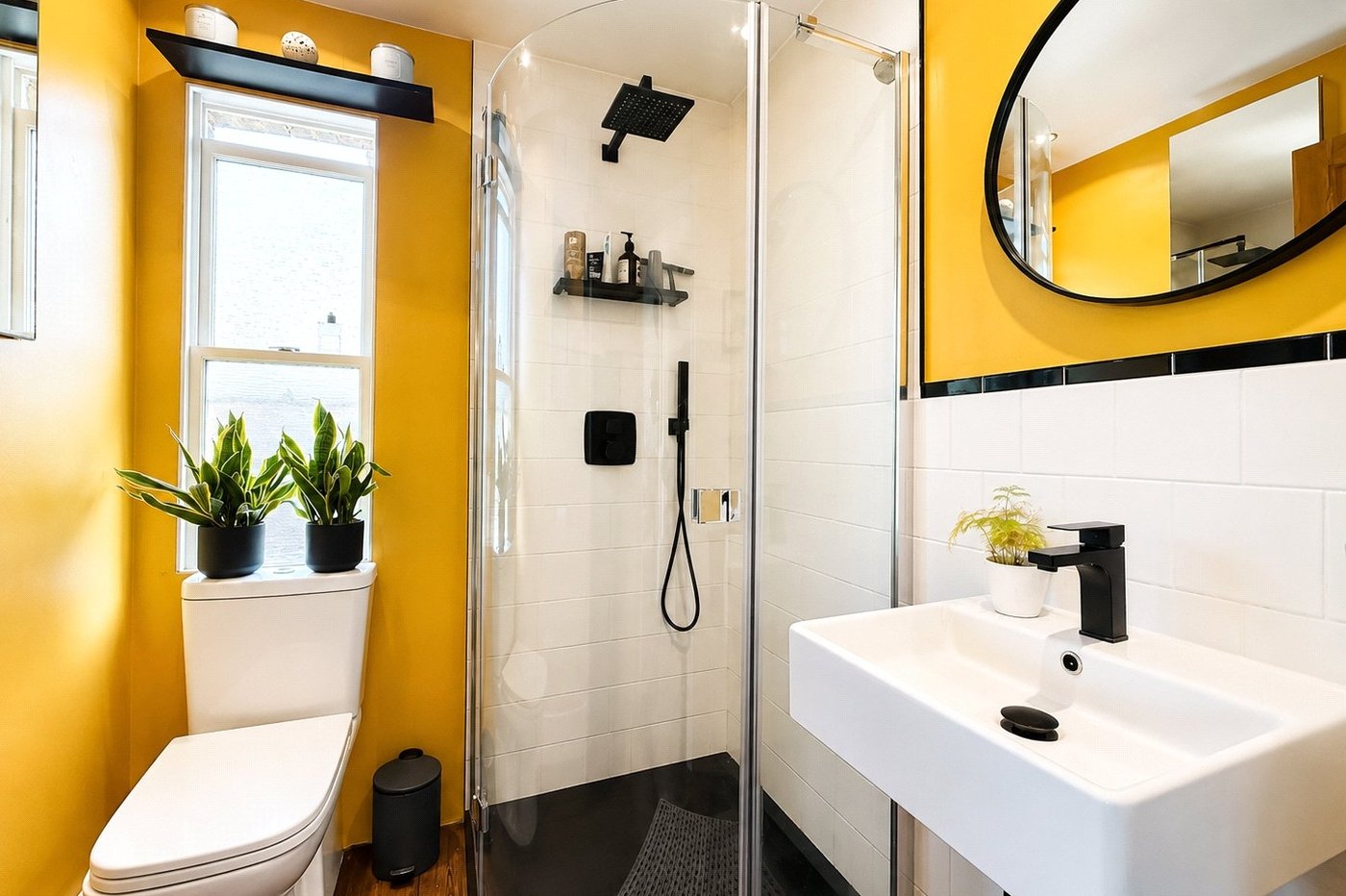 2 bedroom property for sale in London | Robinson Jackson