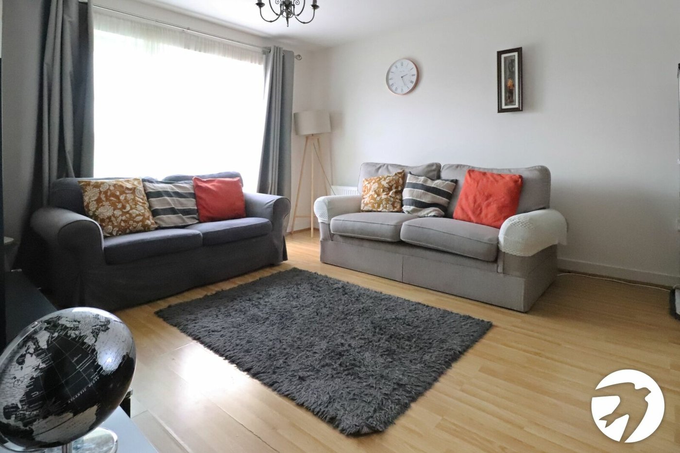 2 bedroom property for sale in London | Robinson Jackson