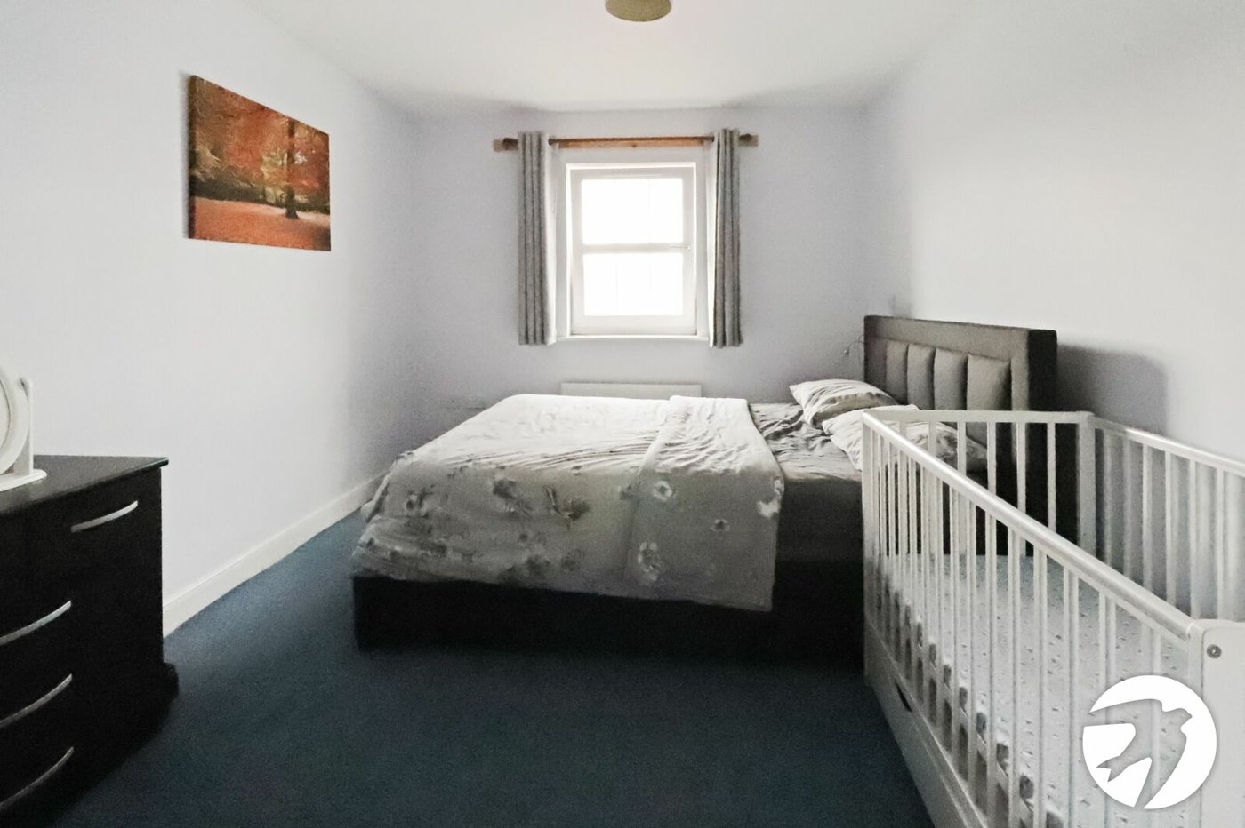 2 bedroom property for sale in London | Robinson Jackson