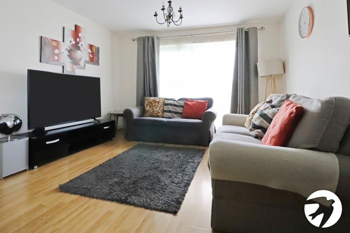2 bedroom property for sale in London | Robinson Jackson