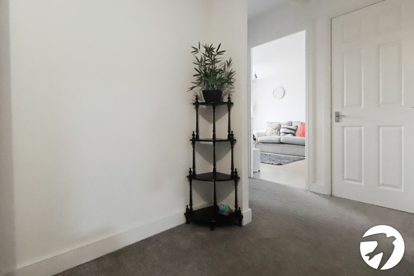 2 bedroom property for sale in London | Robinson Jackson