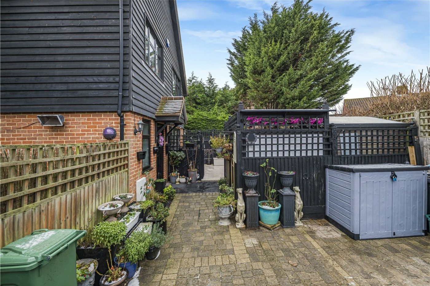 3 bedroom house for sale in Orpington | Robinson Jackson