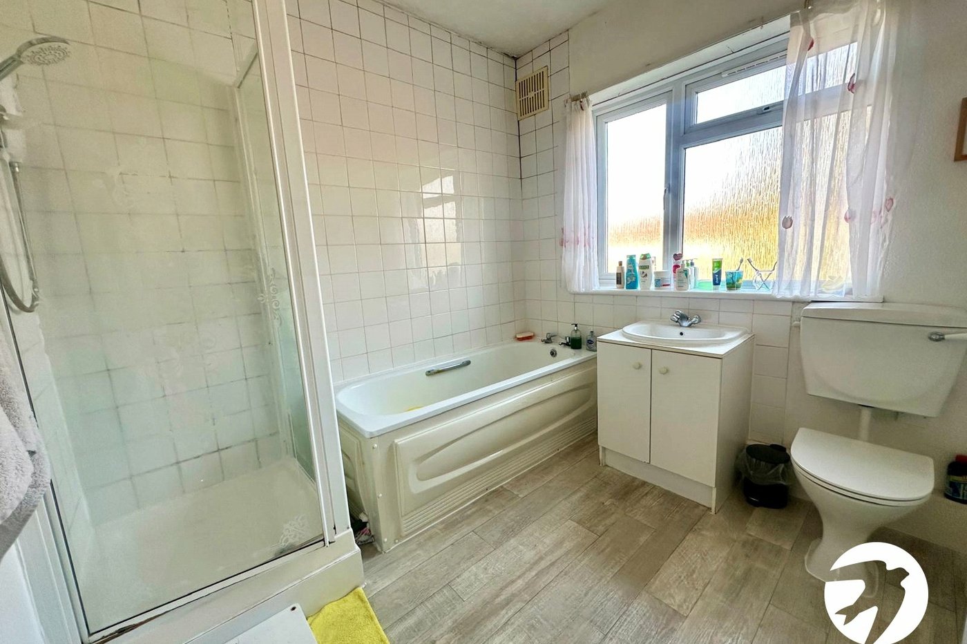 2 bedroom house for sale in London | Robinson Jackson