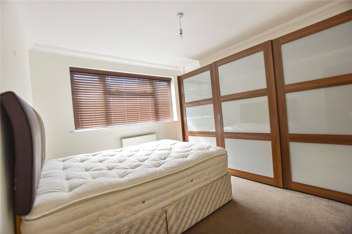 2 bedroom property for sale in Bexley | Robinson Jackson