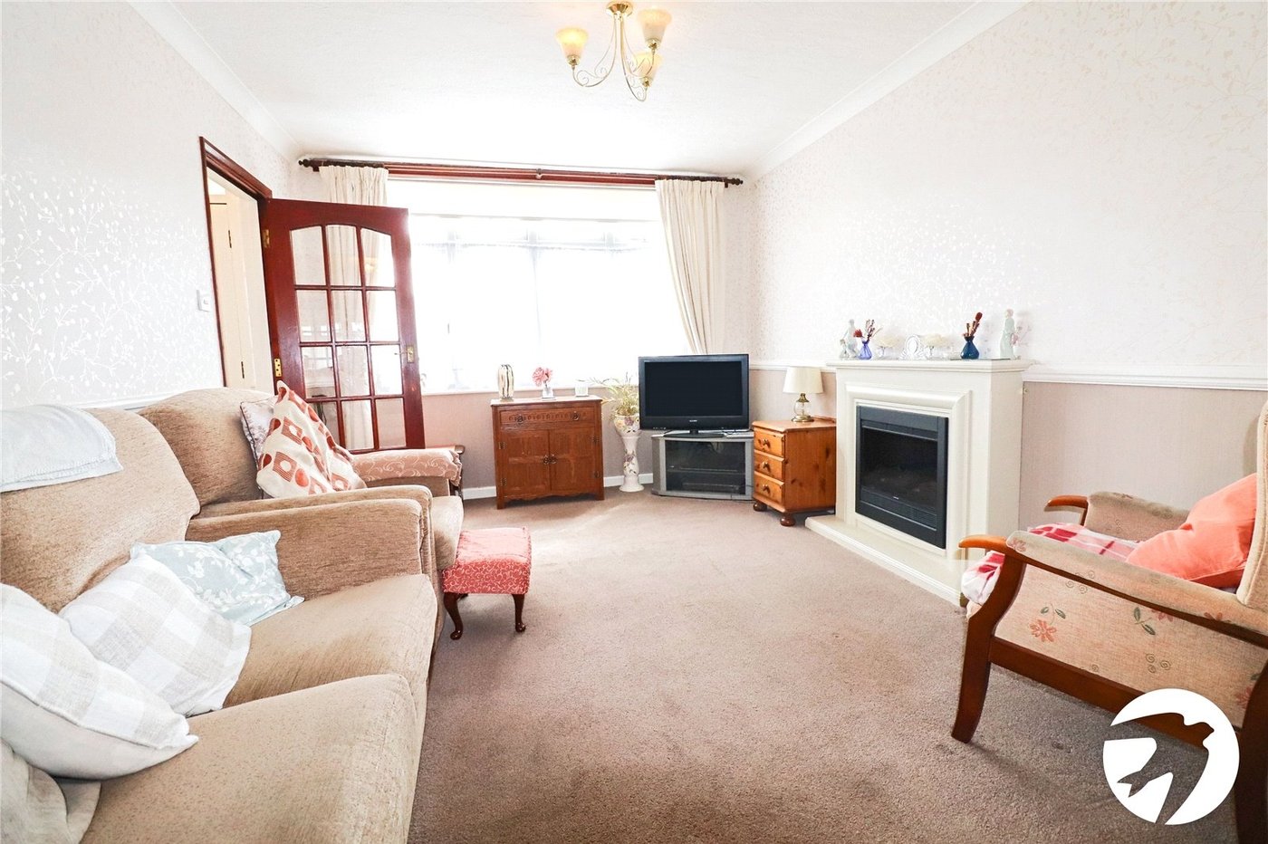 3 bedroom house for sale in London | Robinson Jackson