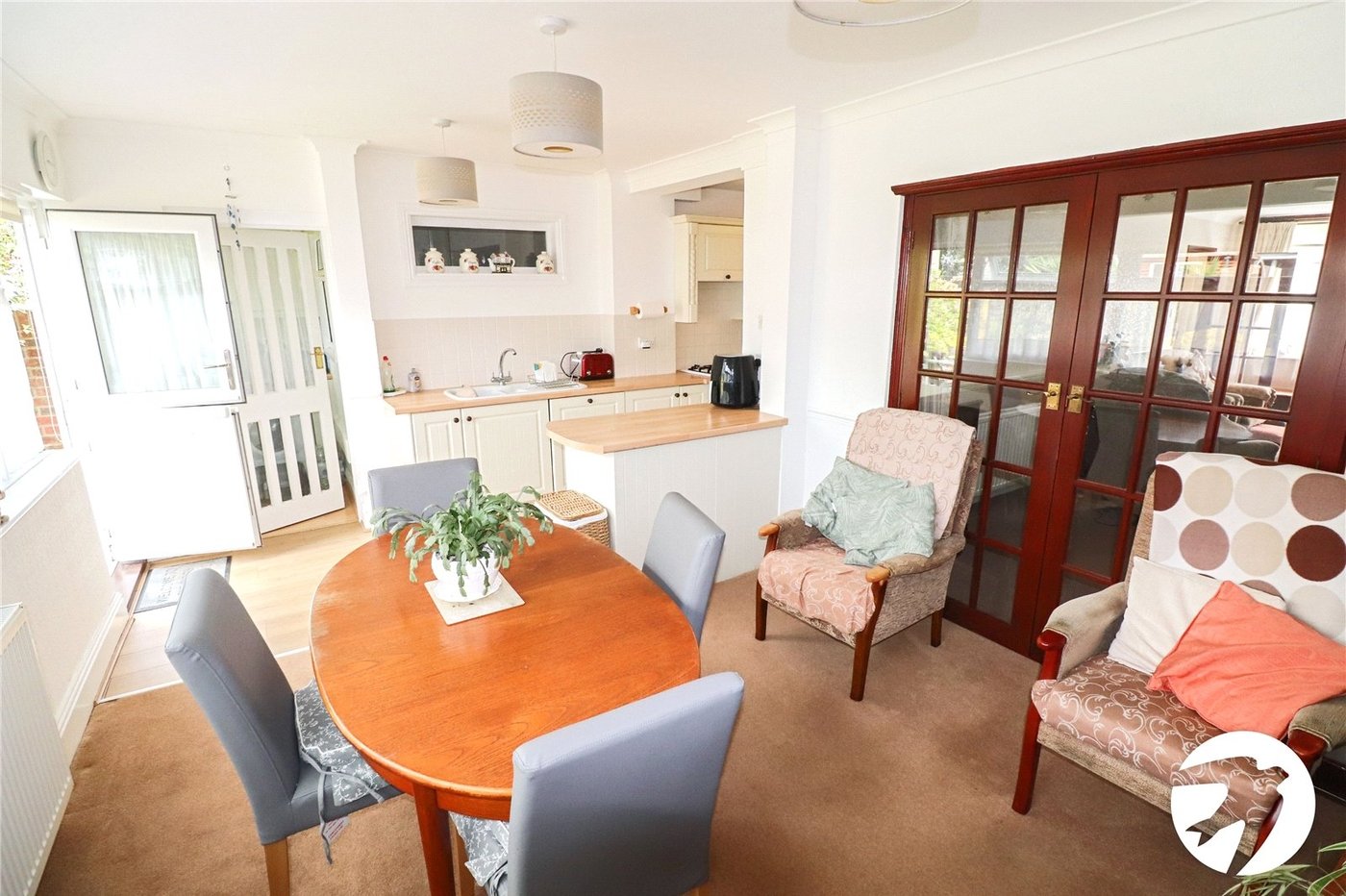 3 bedroom house for sale in London | Robinson Jackson