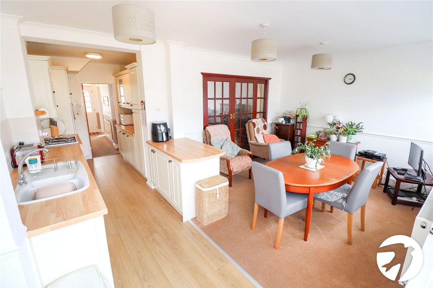 3 bedroom house for sale in London | Robinson Jackson