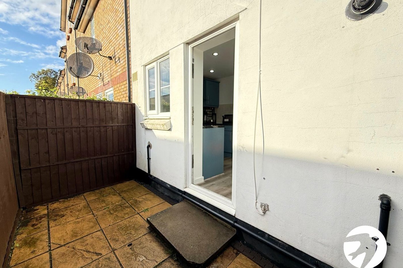 1 bedroom house for sale in Grove Park | Robinson Jackson