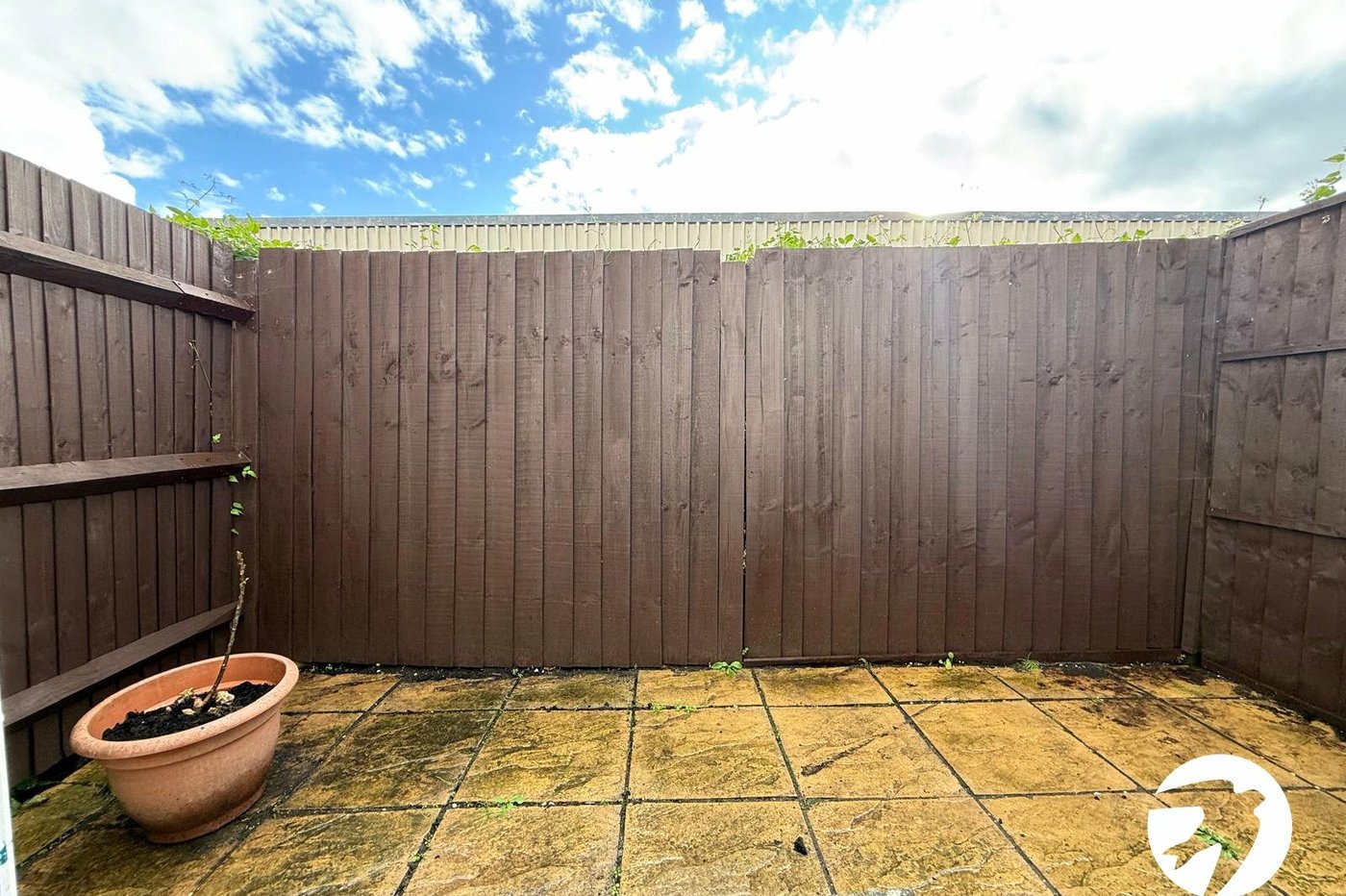 1 bedroom house for sale in Grove Park | Robinson Jackson