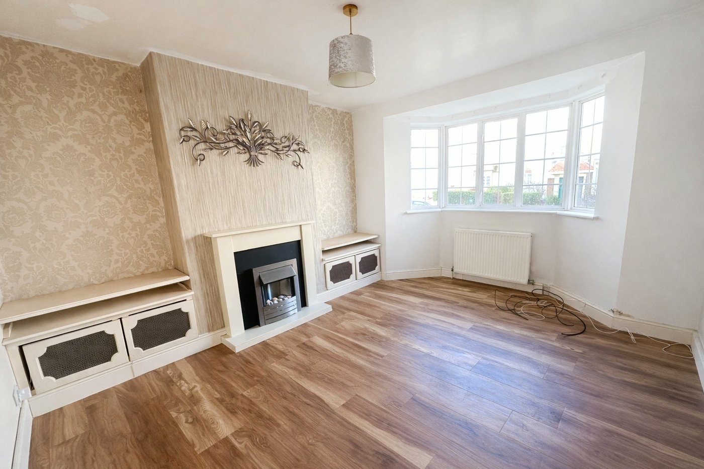 2 bedroom property for sale in Grove Park | Robinson Jackson