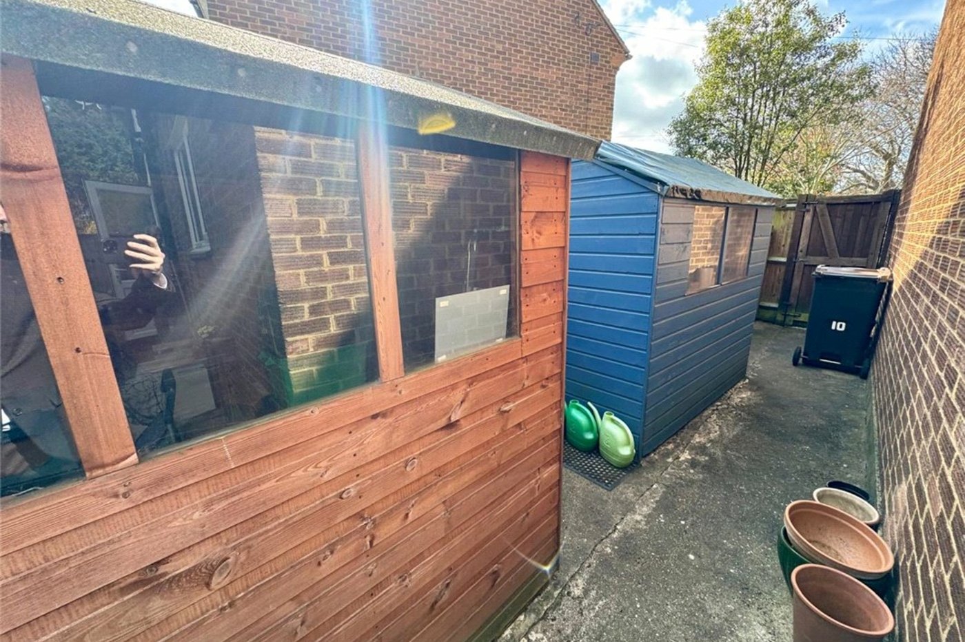 2 bedroom house for sale in Orpington | Robinson Jackson