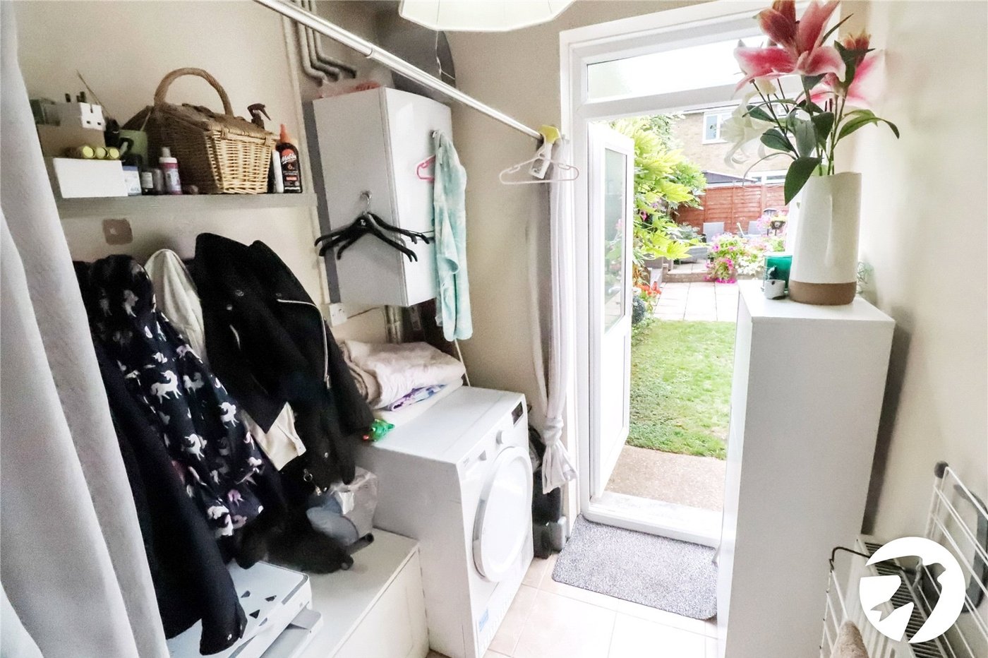 3 bedroom house for sale in London | Robinson Jackson