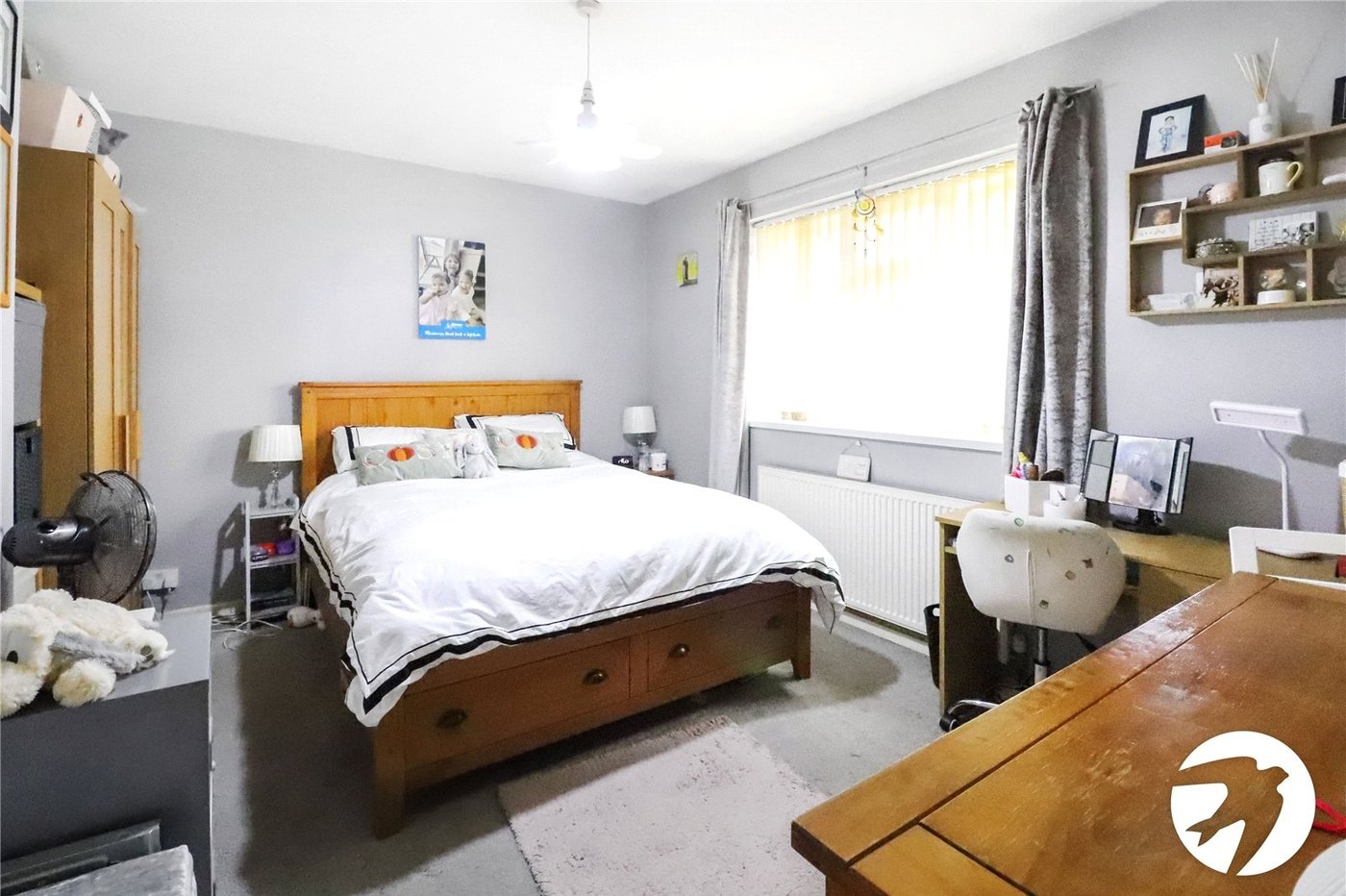 3 bedroom house for sale in London | Robinson Jackson
